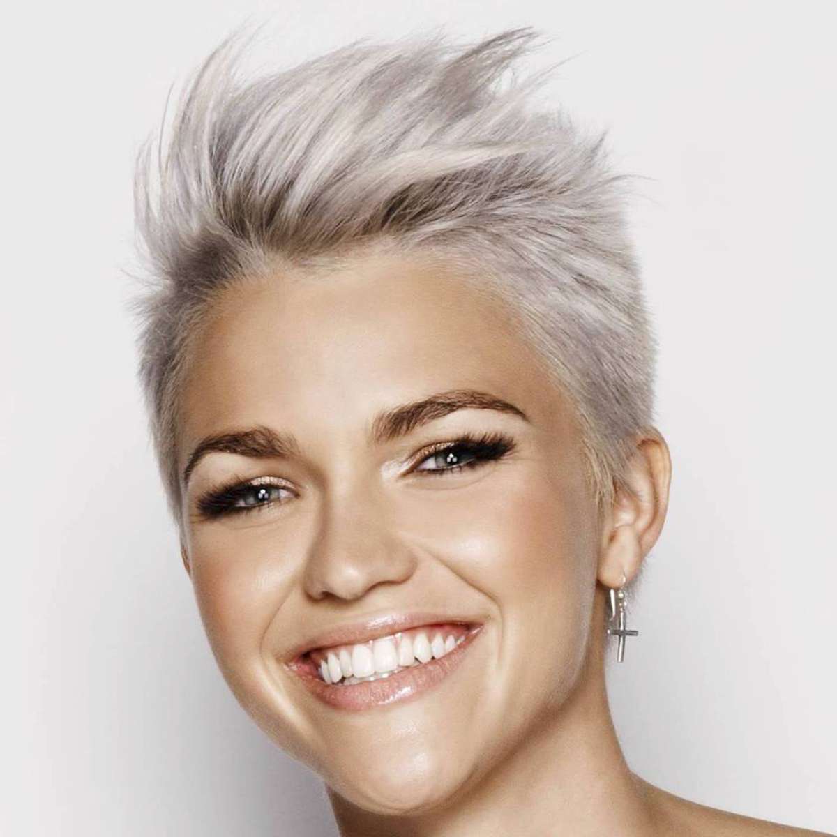 Short Hairstyle Videos - 1