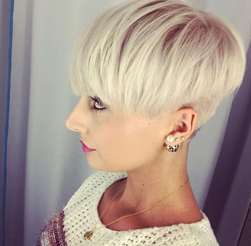 Short Hairstyles For Women - 16