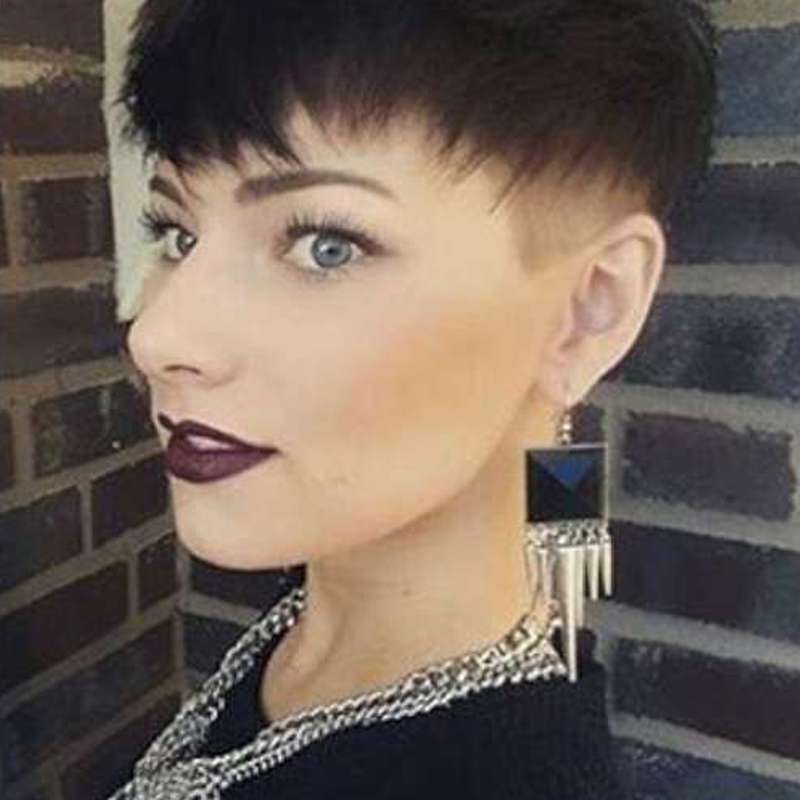 Short Hairstyles For Women - 22