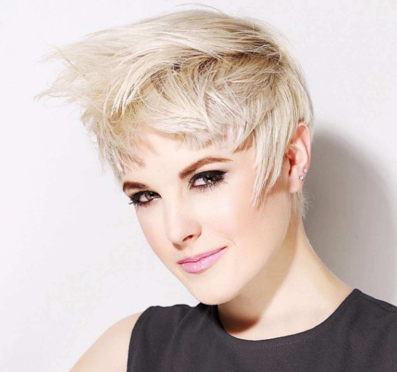 Short Hairstyles For Women - 1