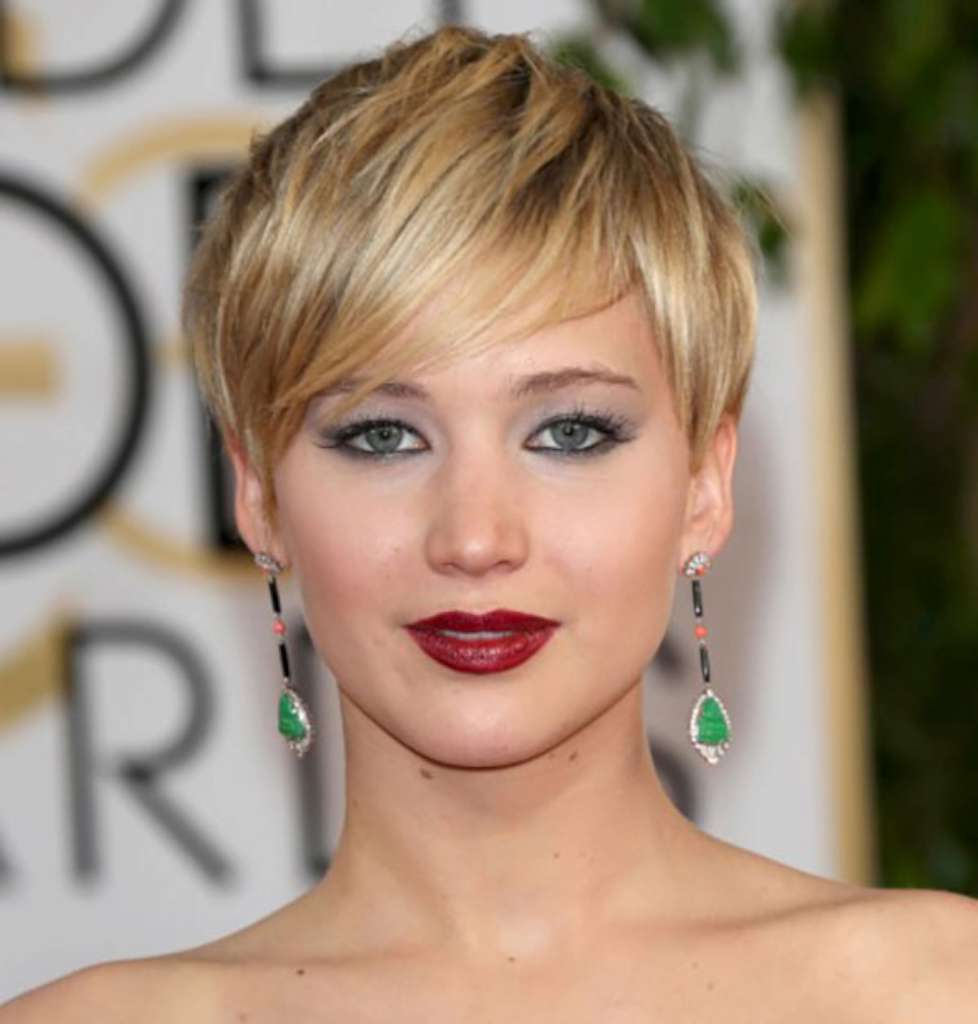 Short Hairstyles For Round Faces - 3