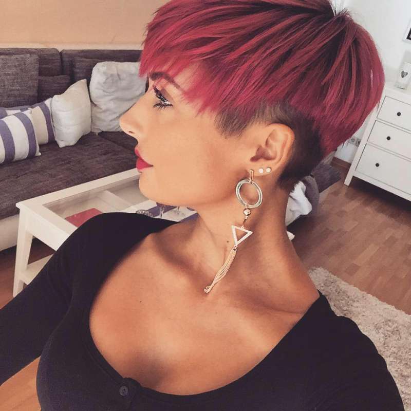 Short Haircuts With Pink Color 2016 - 1