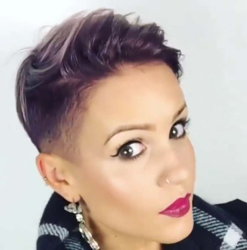 Short Hairstyles For Thick Hair Video - 1