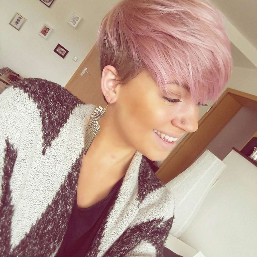 Short Pink Hairstyles 2017 - 1