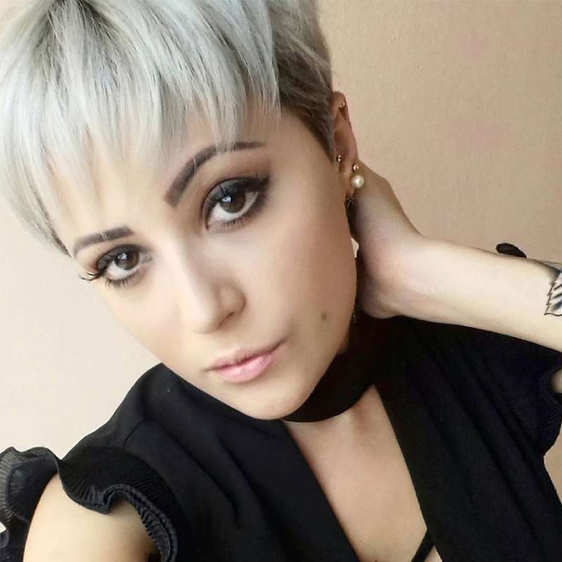 Fernanda Lobeu Short Hairstyles - 6