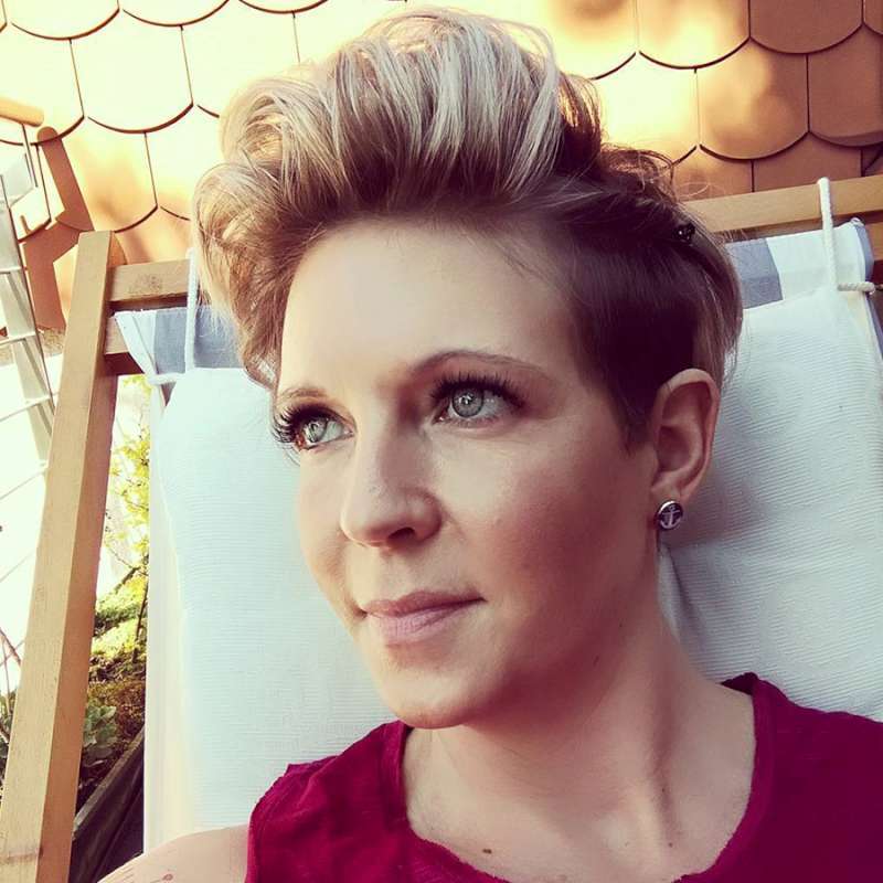 Nicole Moore Short Hairstyles - 3