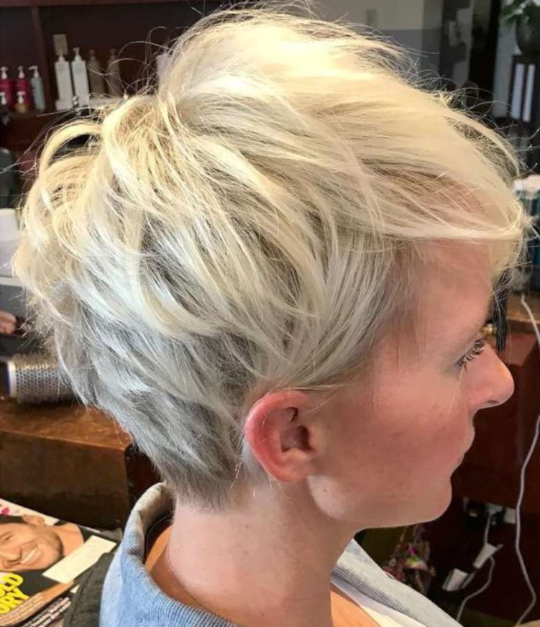 Short Haircuts 2018 – 16