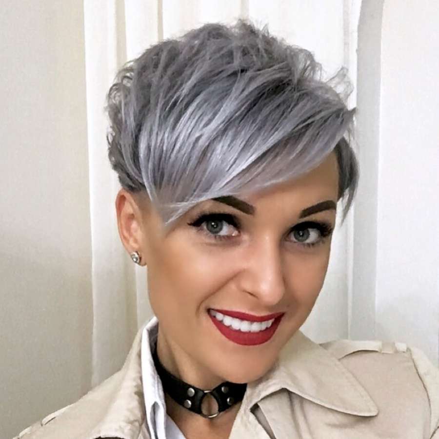 Emily Anderson Short Hairstyles - 1