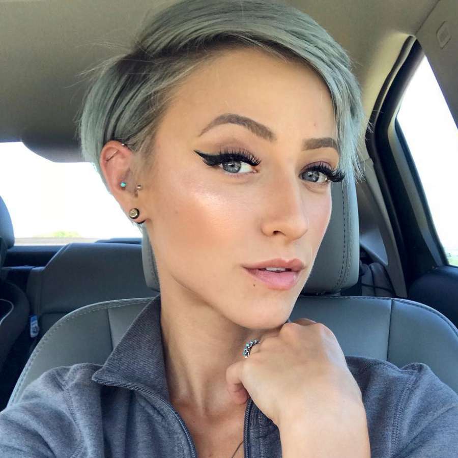 Olivia Hodges Short Hairstyles - 6