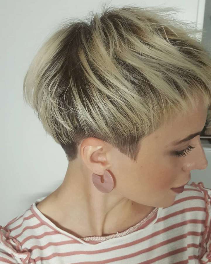 Nadine Saam Short Hairstyles - 5