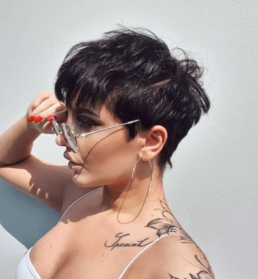 Nikola Sýkorová Short Hairstyles - 4